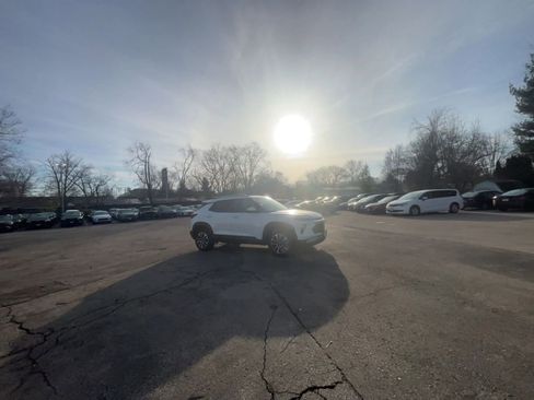 Used 2025 Chevrolet TrailBlazer LT image 10