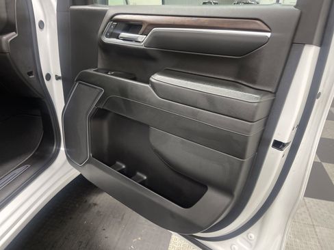 Used 2024 GMC Sierra 1500 SLT image 22