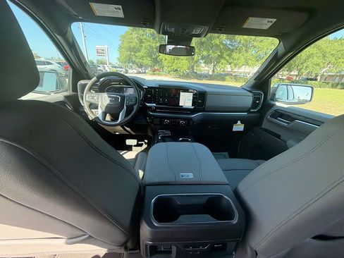 New 2026 GMC Sierra 1500 SLT w/ SLT Premium Package AWD/4WD image 13