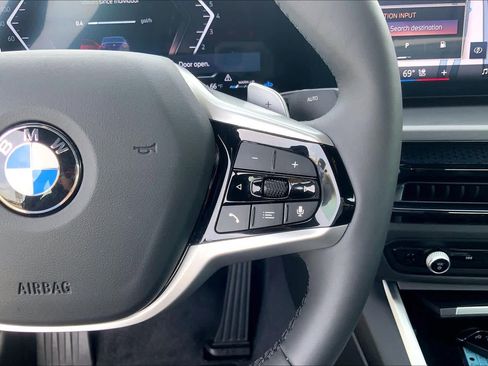 Certified 2025 BMW 230i Coupe image 20