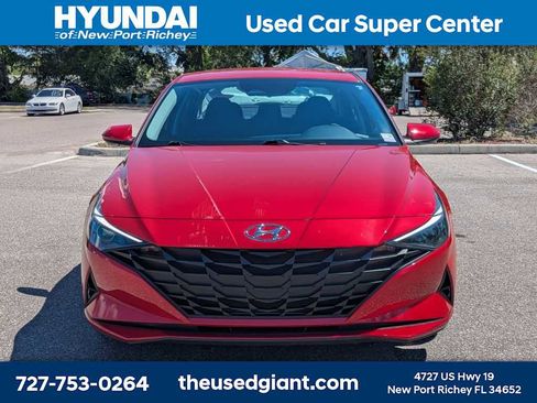 Used 2023 Hyundai Elantra SEL w/ Cargo Package FWD image 8