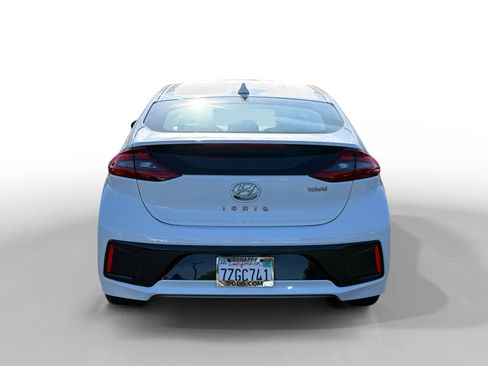 Used 2017 Hyundai Ioniq SEL FWD image 4