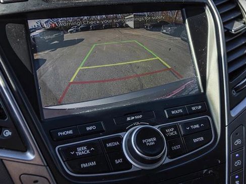 Used 2014 Hyundai Santa Fe GLS image 19