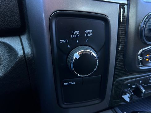 Used 2018 RAM 3500 Laramie Longhorn w/ Max Tow Package image 29