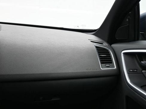 Used 2015 Volvo XC60 T6 Platinum image 12