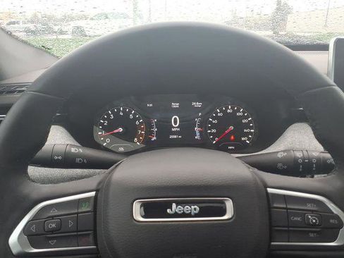 Certified 2024 Jeep Compass Latitude w/ Sun and Sound Group image 19