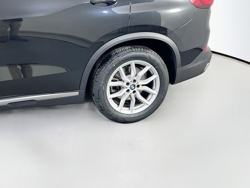 Used 2023 BMW X5 xDrive40i w/ Premium Package image 31