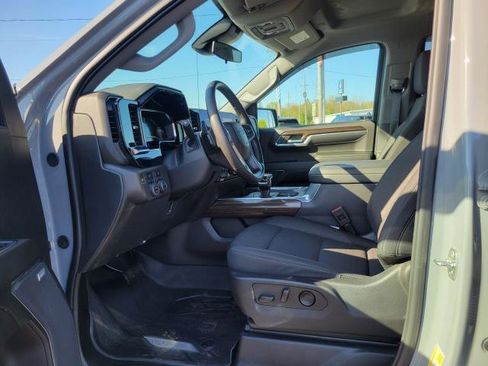 Used 2024 Chevrolet Silverado 1500 RST w/ Convenience Package II AWD/4WD image 8