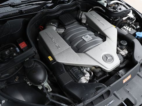 Used 2012 Mercedes-Benz C 63 AMG Coupe image 53