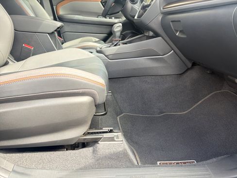 Used 2025 Subaru Forester Sport AWD/4WD image 30