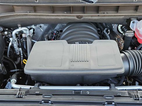 Used 2026 Chevrolet Tahoe LS RWD image 13