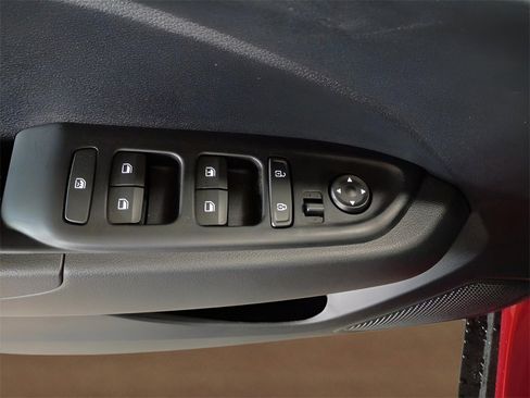 New 2026 Hyundai Venue SE image 9