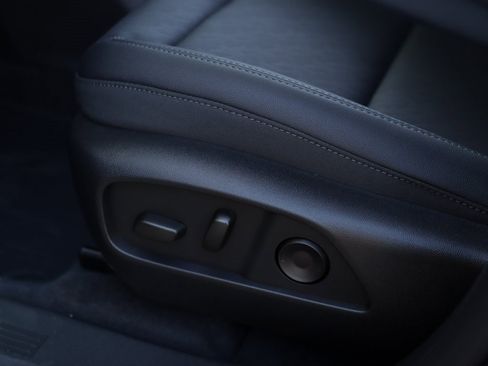 New 2026 Chevrolet Equinox LT w/ Convenience Package II image 24