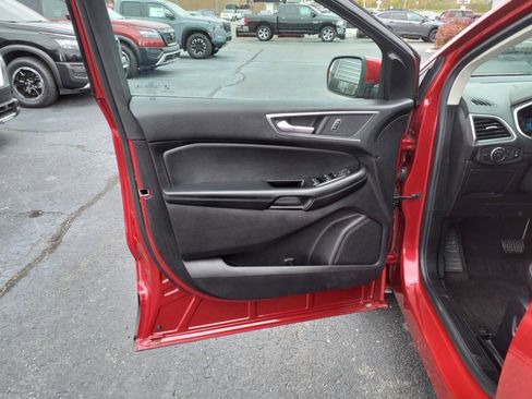 Used 2020 Ford Edge SEL w/ Convenience Package image 11