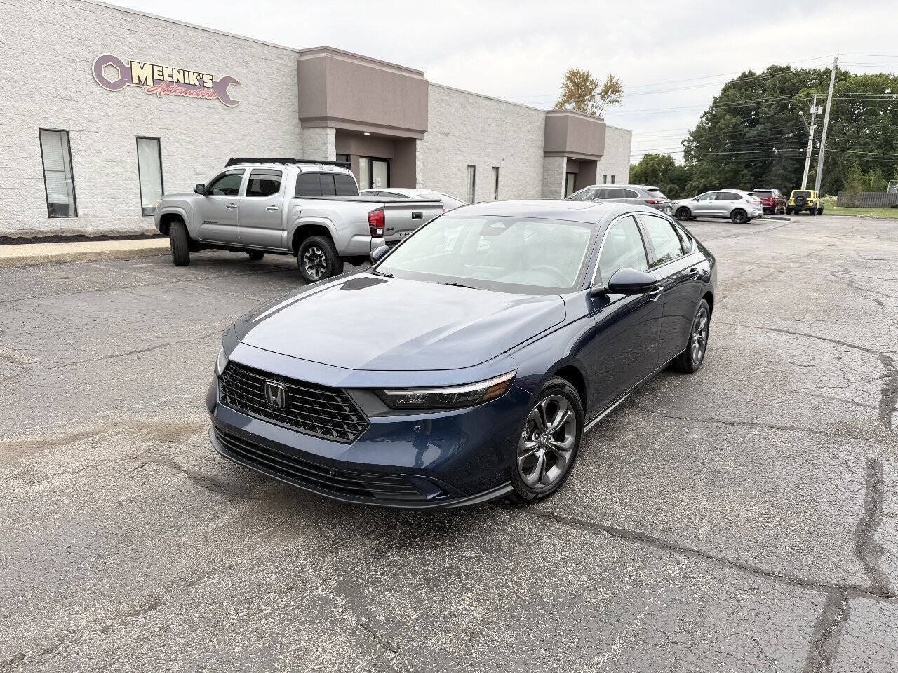 Used 2025 Honda Accord EX-L image 1