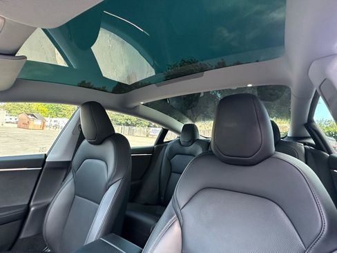 Used 2025 Tesla Model 3 Long Range AWD/4WD image 18