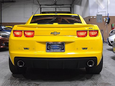Used 2010 Chevrolet Camaro SS w/ RS Package RWD image 9