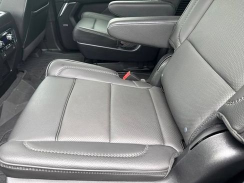 Used 2023 GMC Yukon Denali w/ LPO, Floor Liner Package AWD/4WD image 33