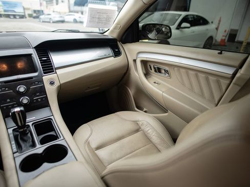 Used 2018 Ford Taurus SEL w/ Equipment Group 201A image 23