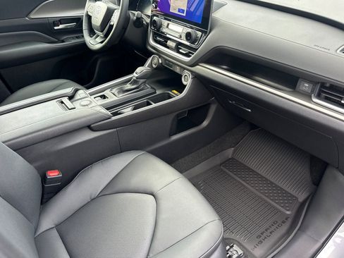 New 2026 Toyota Grand Highlander XLE image 19