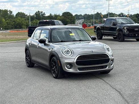 Used 2020 MINI Cooper 4-Door Hardtop FWD image 3