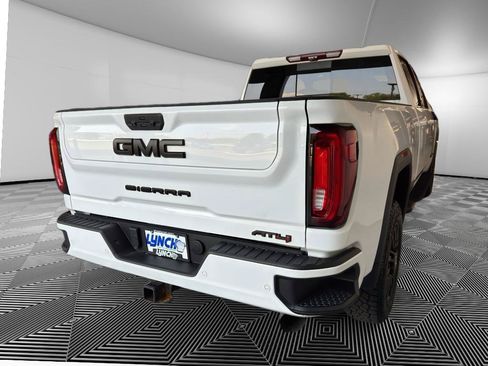 Used 2022 GMC Sierra 2500 AT4 w/ AT4 Premium Plus Package AWD/4WD image 5