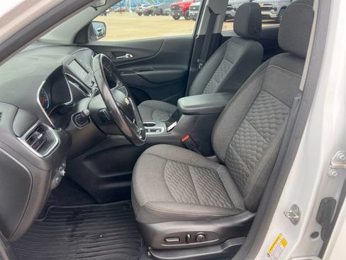 Used 2020 Chevrolet Equinox LT FWD image 13