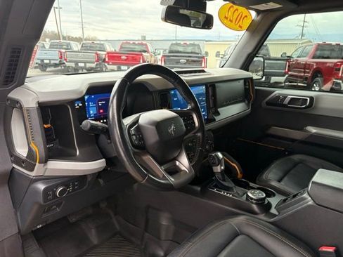 Used 2022 Ford Bronco Badlands w/ Sasquatch Package image 3