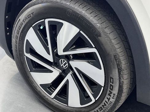 Used 2024 Volkswagen Atlas SE FWD image 41