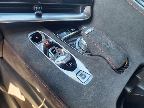 Used 2022 Chevrolet Corvette Stingray Premium Cpe w/ Z51 Performance Package image 29