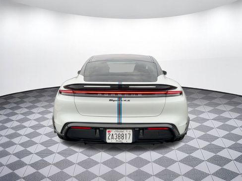 Used 2021 Porsche Taycan 4S w/ Premium Package image 10