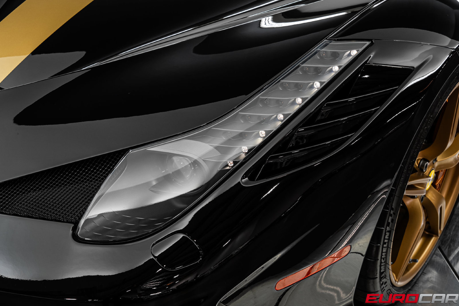 Used 2015 Ferrari 458 Speciale Coupe RWD image 11