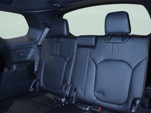 New 2025 Honda Pilot TrailSport image 13