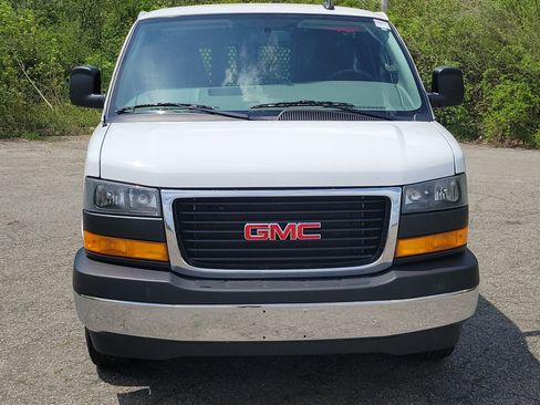 Used 2024 GMC Savana 2500 w/ Driver Convenience Package RWD image 2
