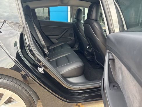 Used 2021 Tesla Model 3 Long Range image 17