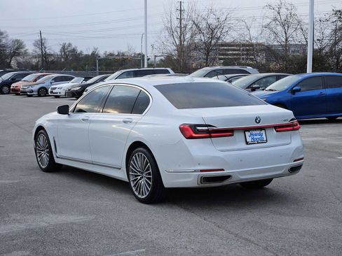 Used 2020 BMW 740i 740i w/ Premium Package image 5