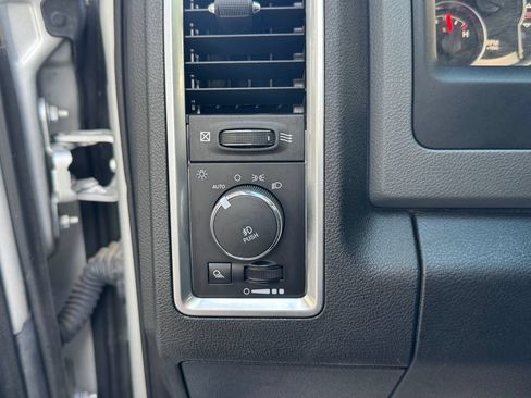 Used 2019 RAM 1500 Big Horn AWD/4WD image 16