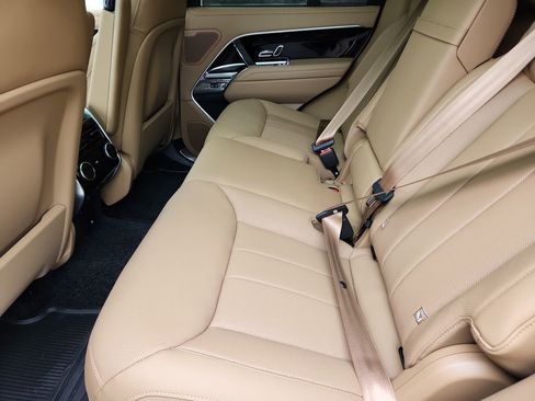 New 2026 Land Rover Range Rover SE AWD/4WD image 5