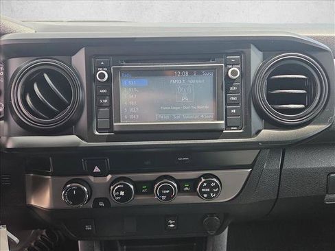 Used 2019 Toyota Tacoma SR AWD/4WD image 13