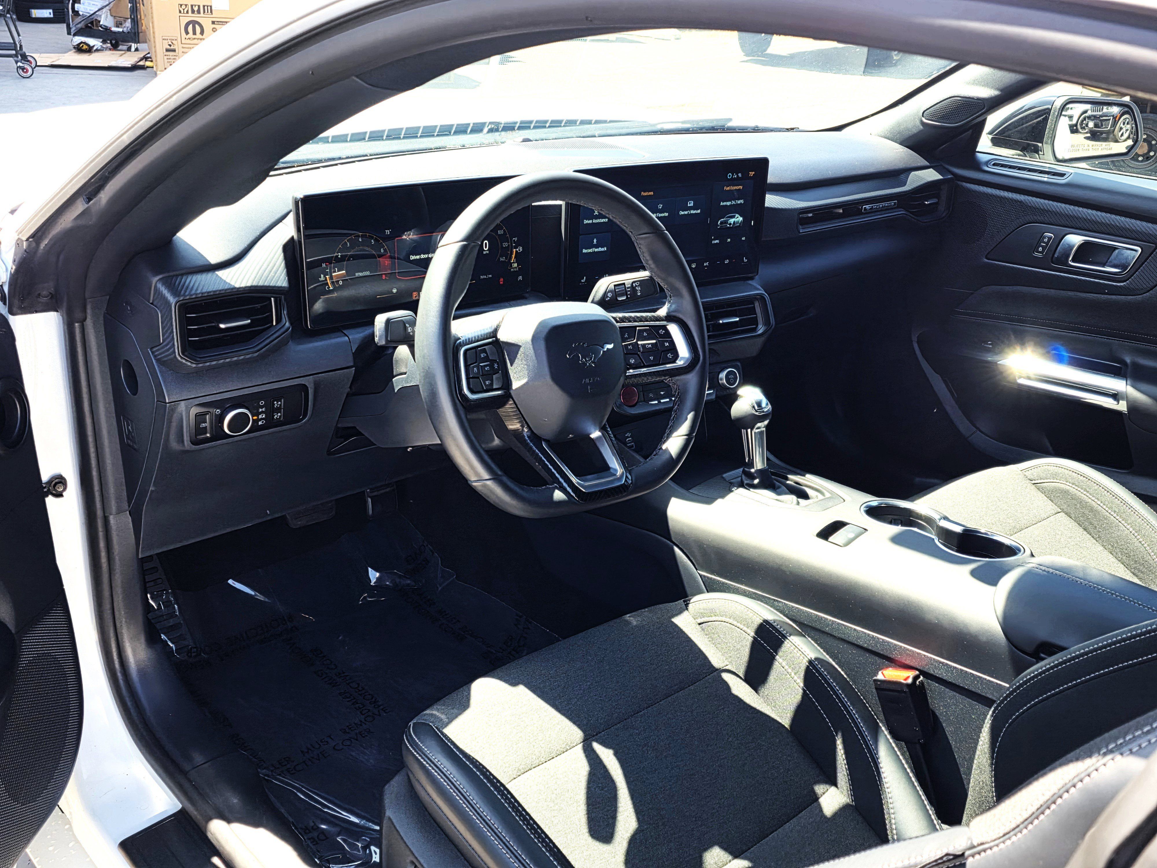 Used 2025 Ford Mustang Coupe RWD image 8