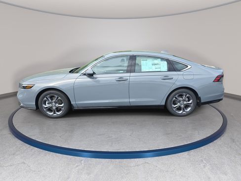 New 2026 Honda Accord EX-L image 8