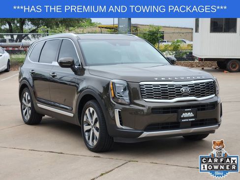 Used 2020 Kia Telluride EX w/ EX Premium Package FWD image 3