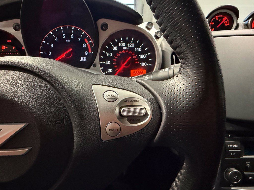 Used 2019 Nissan 370Z Coupe RWD image 15