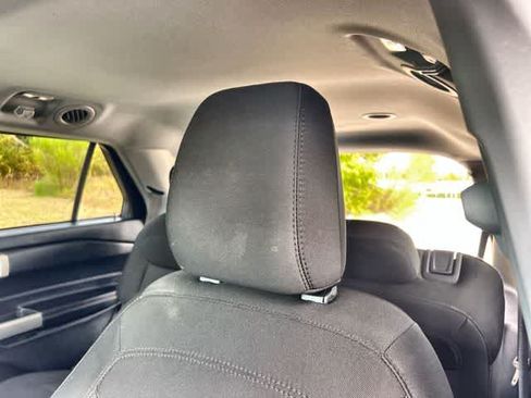 Used 2023 Ford Explorer XLT RWD image 25