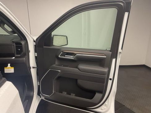 New 2026 Chevrolet Silverado 1500 LT w/ Z71 Off-Road Package image 21