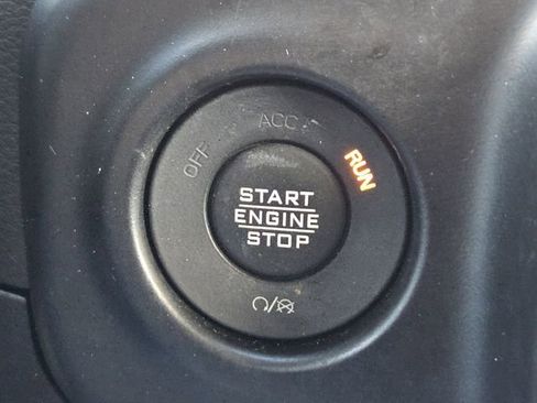 Used 2022 Jeep Wrangler Unlimited Sahara image 21