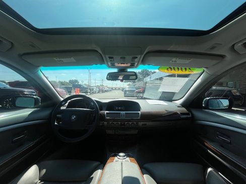 Used 2006 BMW 750Li image 19