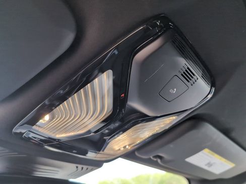 Used 2023 BMW X3 xDrive30i w/ Convenience Package w/ZPA image 26