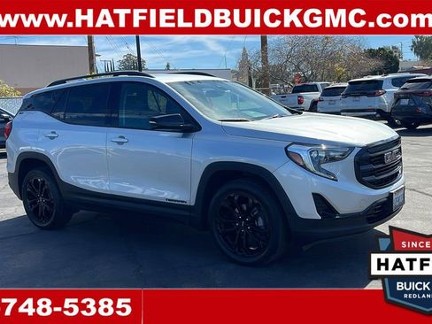 Used 2021 GMC Terrain SLT w/ Elevation Edition image 7