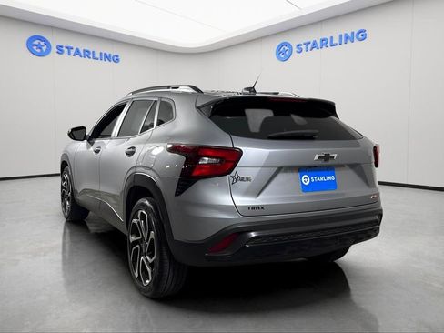 Certified 2024 Chevrolet Trax RS w/ Sunroof Package image 6